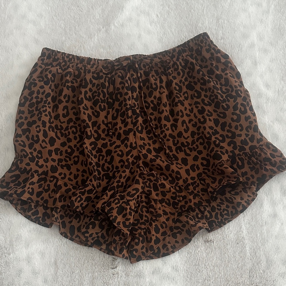 Brown Leopard Print High Waist Shorts 🤎